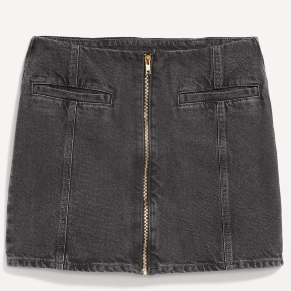 Old Navy denim Mini Skirt - Picture 2 of 7